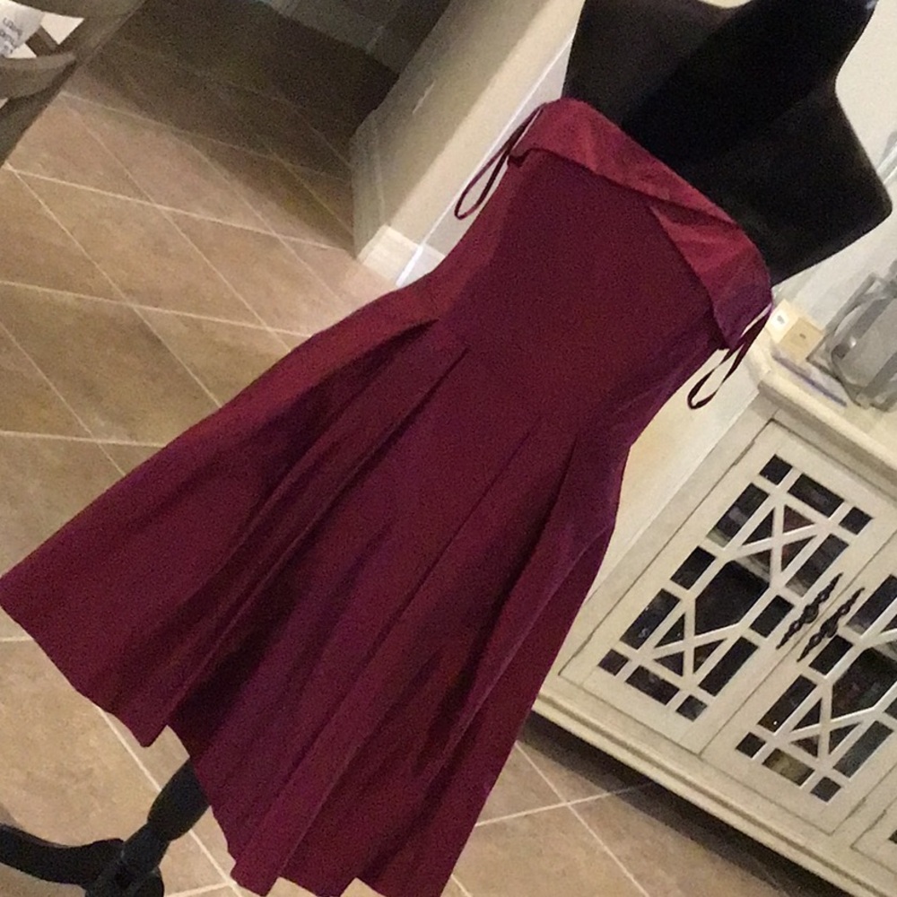 White House Black Market strapless back zip dress, wine color, size 8
